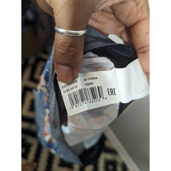 Quicksilver Floral Highline Silent Fury 19" Boardshorts Men Size 32 - Picture 11 of 11